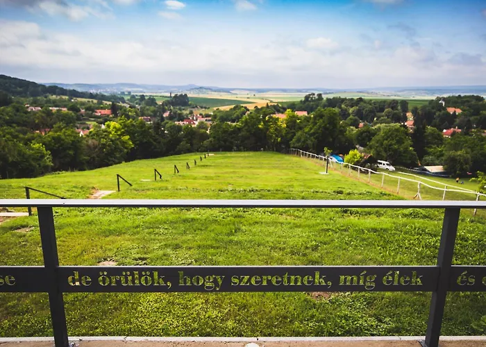 Apartament Ferde Es *